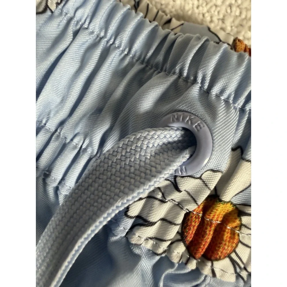 Nike Sportswear Light Blue Daisy Print Swim Shorts Summer Casual Lined‎ Mens S